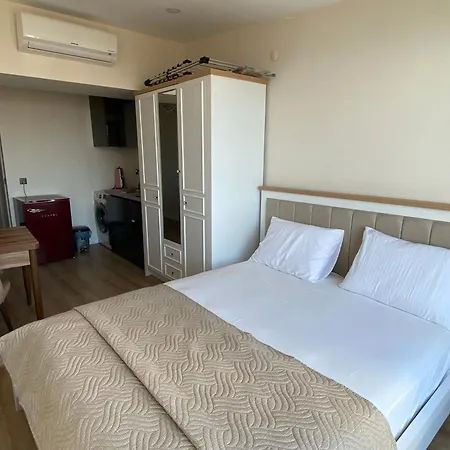 Royal Homes 702 Hotell